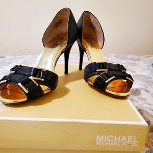 Michael Kors Black and gold high heel